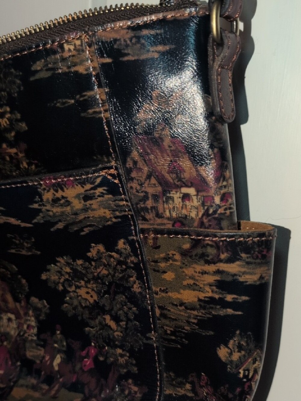 Patricia Nash "Kent Countryside" Crossbody Bag - Picture 4 of 6